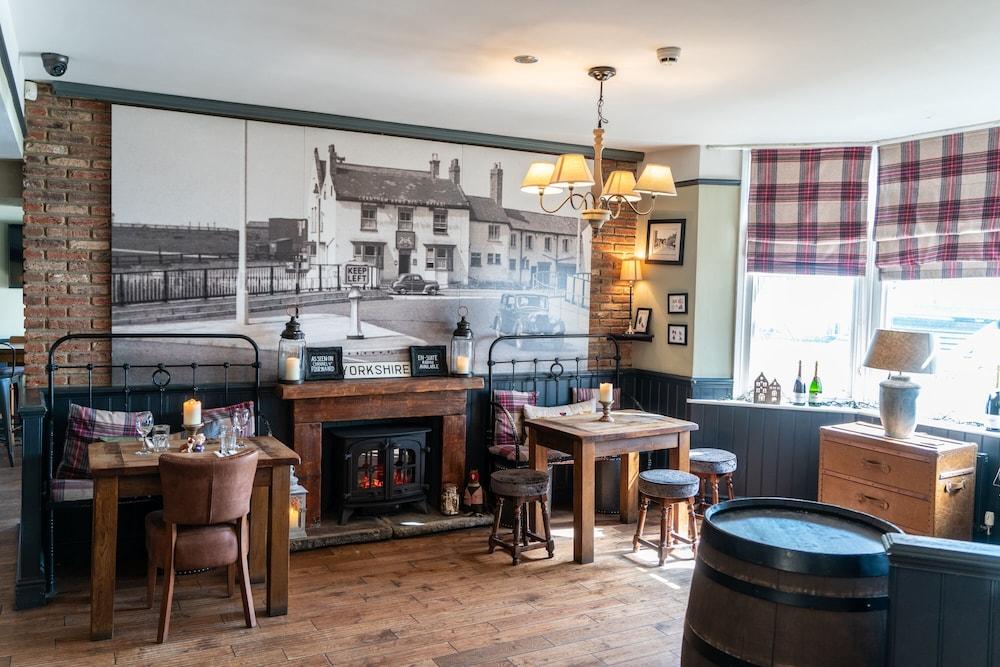 Grantham Arms Hotell Boroughbridge Eksteriør bilde